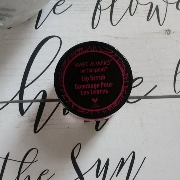 wet n wild Other - Limited Edition Rose WetnWild lip scrub